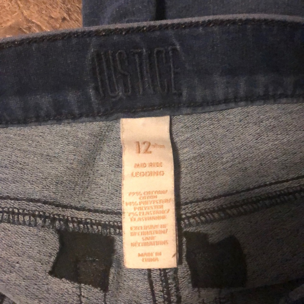 Mid Rise Leggings - Picture 4 of 4